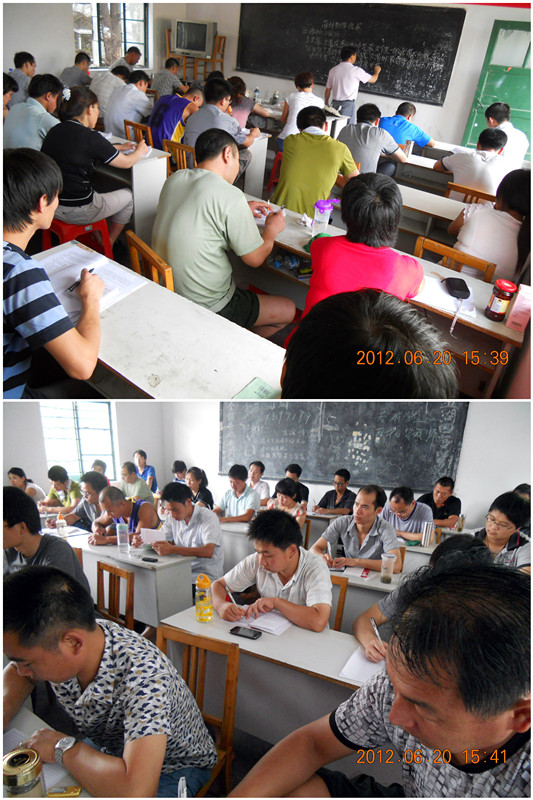 2012年6月下旬合肥立新食用菌培训学校学员在合肥立新食用菌培训学校教室听老师讲食用菌菌种制作技术——食用菌固体菌种一、二、三级菌种以及液体菌种的制作方法及保存管理