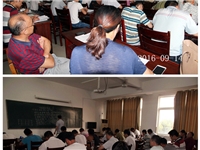 合肥市庐阳区食用菌协会学员在教室学习科普知识