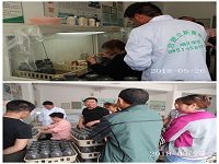 合肥立新食用菌培训学校学员实习食用菌一级菌种转接二级菌种制作